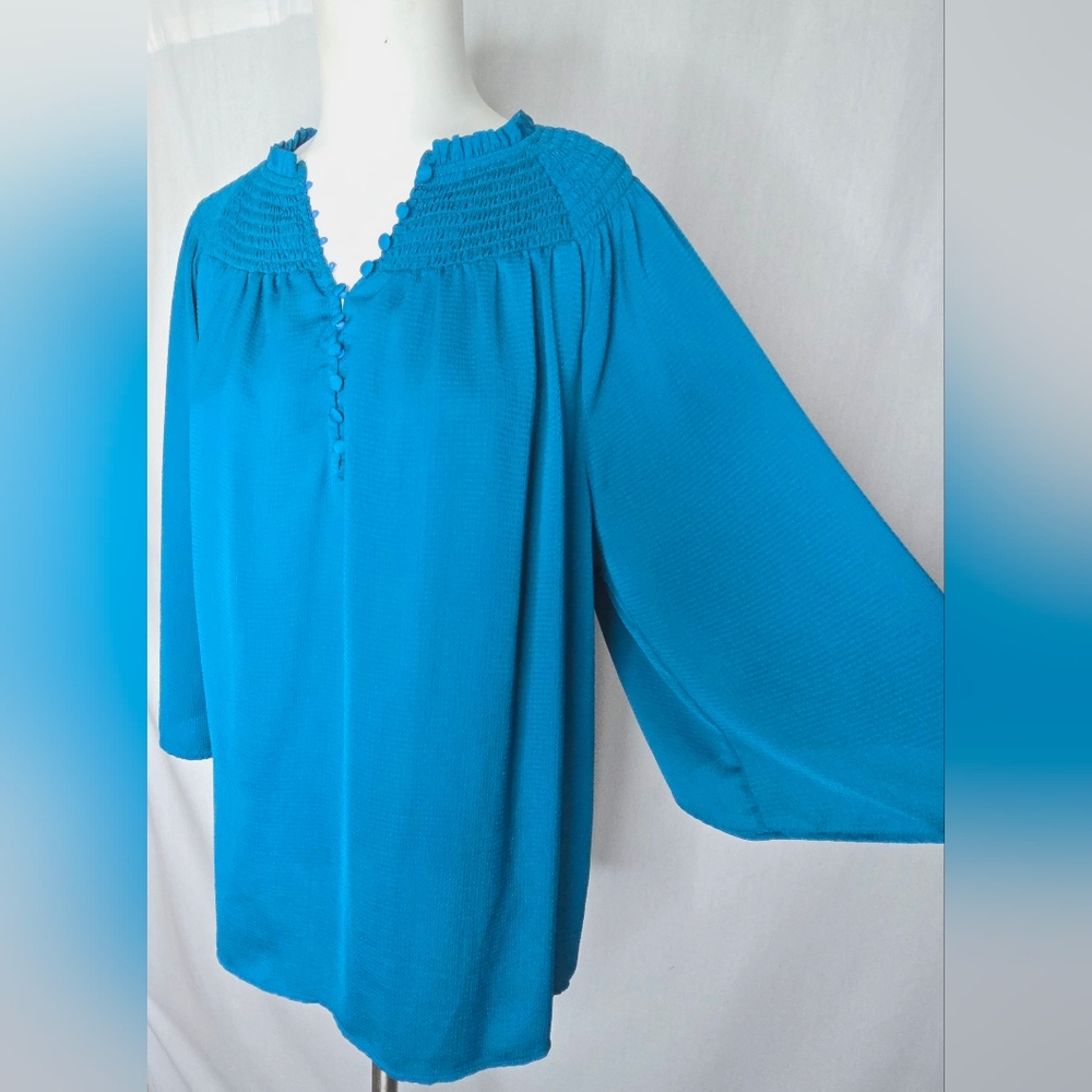 Investments Dillard’s‎ Teal Smocked V-Neck Blouse Size M NWOT